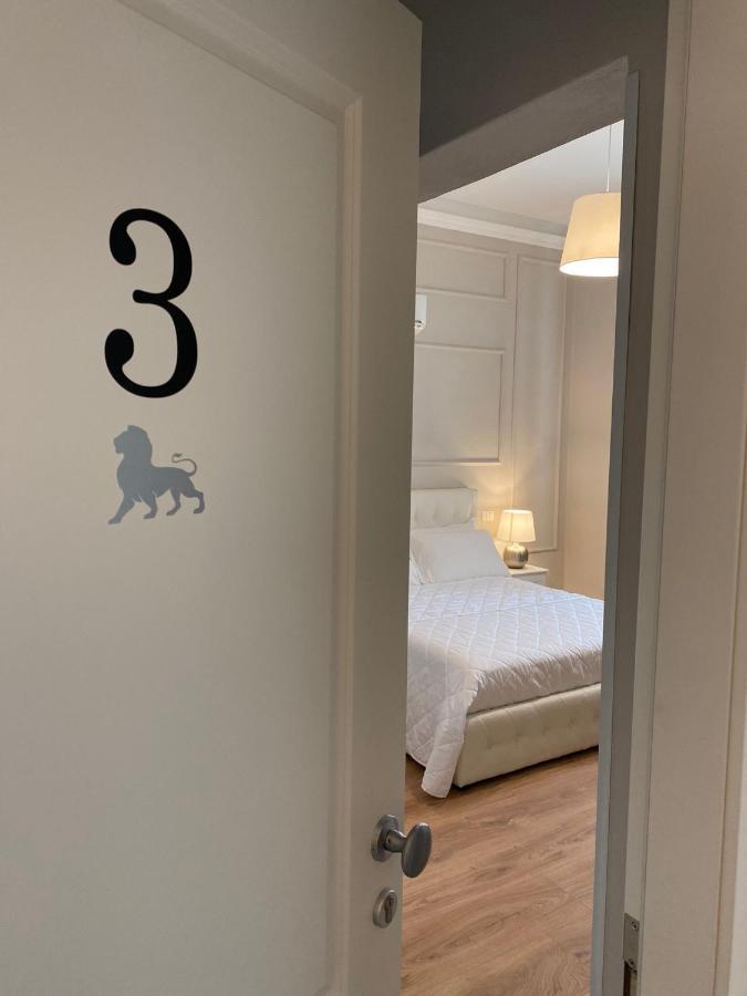 Four Lions Villa Guesthouse 比萨 外观 照片