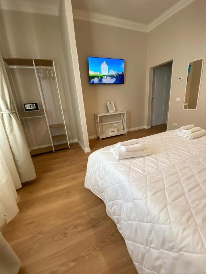 Four Lions Villa Guesthouse 比萨 外观 照片